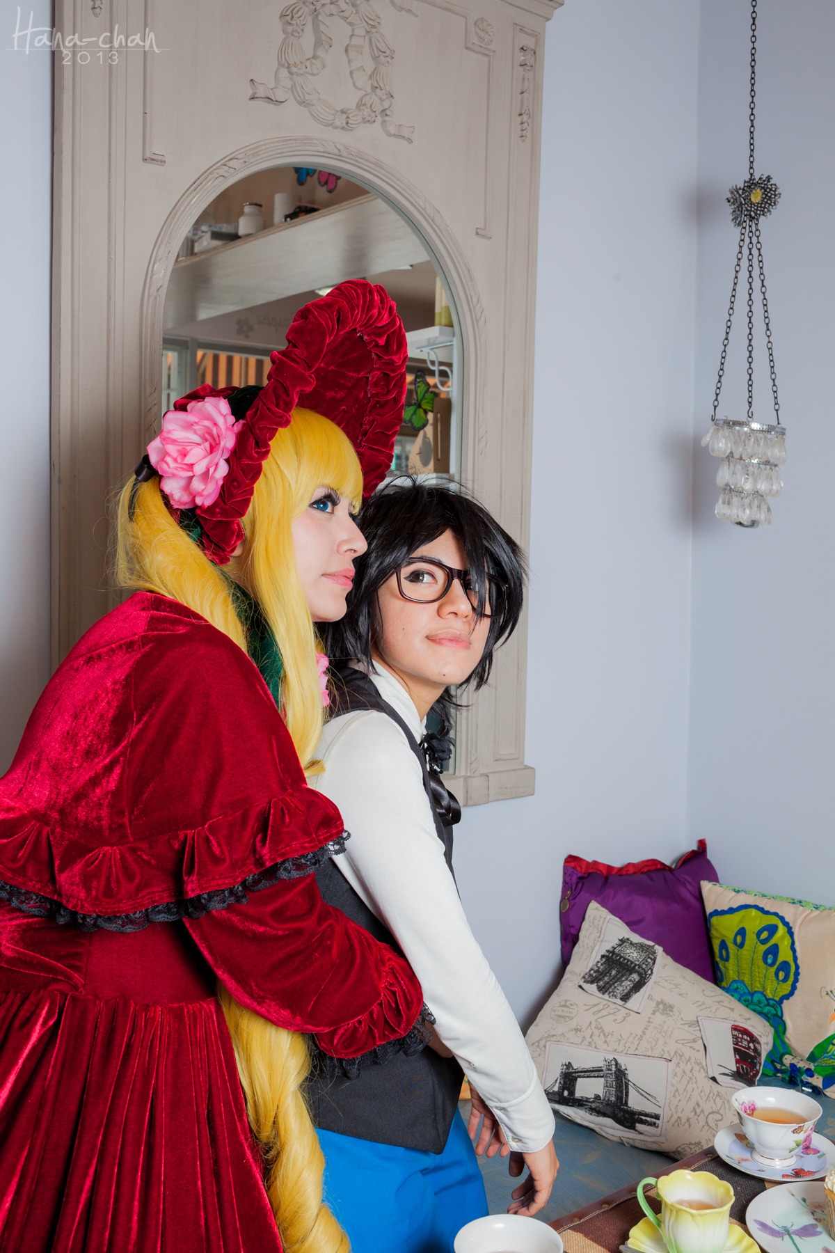2girls black_hair blonde_hair flower glasses lips multiple_girls photo sakurada_jun shinku solo