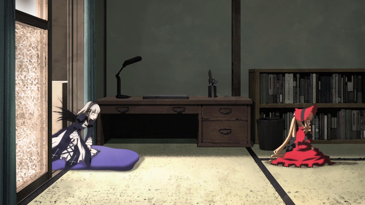2girls auto_tagged dress gun image indoors long_hair multiple_girls pair shinku silver_hair sitting suigintou weapon wings