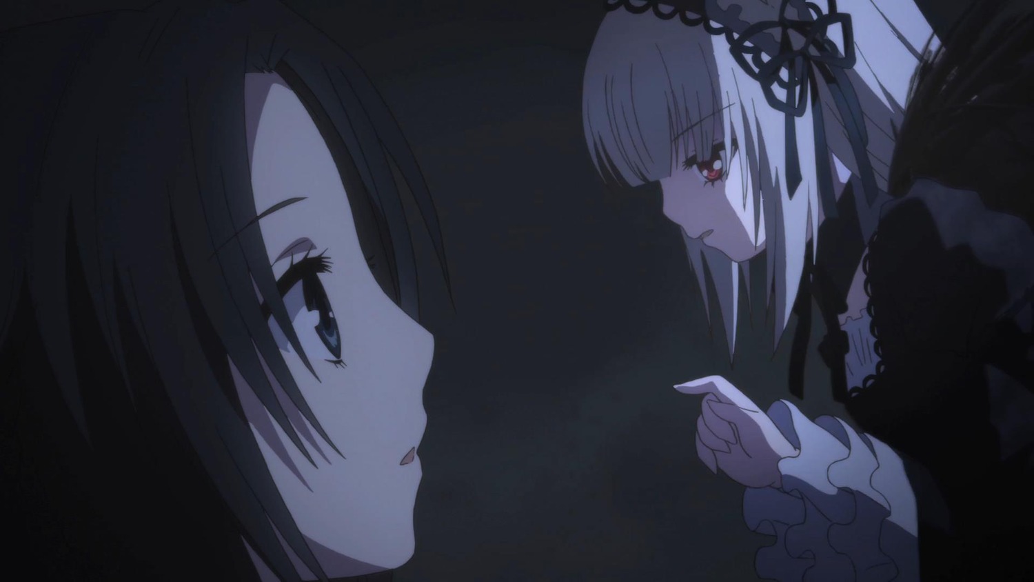 2girls auto_tagged bangs dress frilled_sleeves frills hairband image kakizaki_megu long_hair long_sleeves looking_at_another multiple_girls profile red_eyes ribbon rose solo suigintou wings