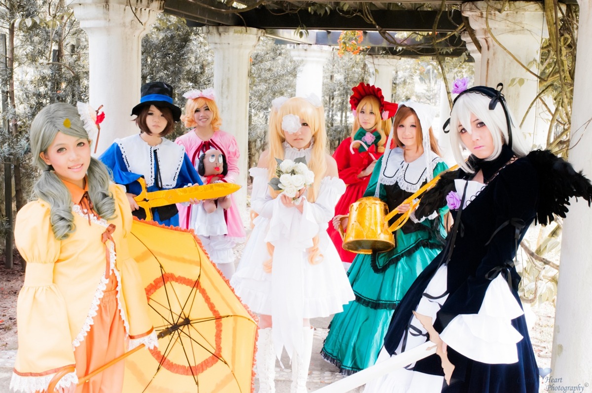 6+girls blonde_hair dress flower hair_ornament hat long_hair multiple_boys multiple_cosplay multiple_girls short_hair tagme tree umbrella white_hair