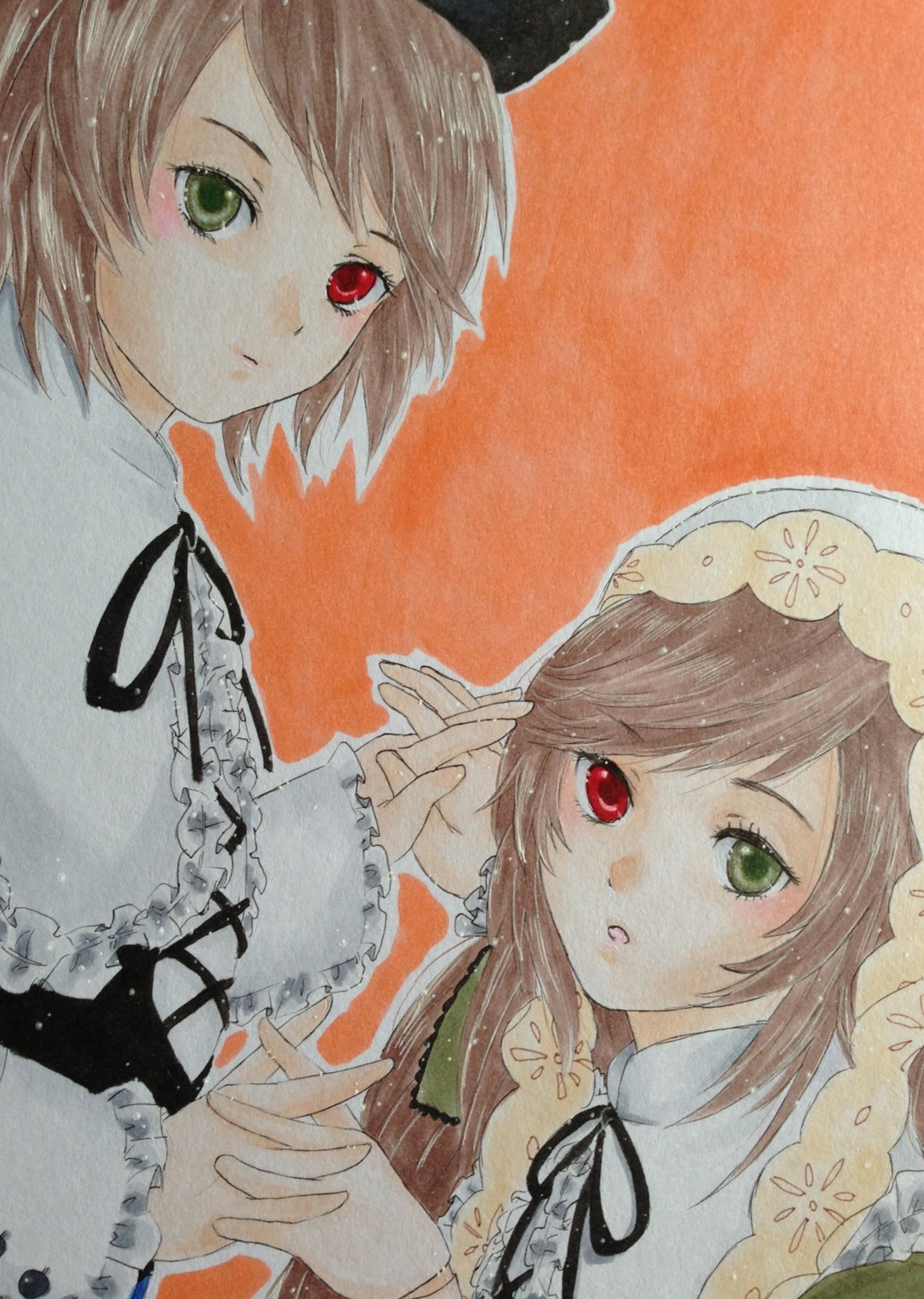 2girls black_ribbon brown_hair green_eyes hat head_scarf heterochromia holding_hands image interlocked_fingers long_hair long_sleeves looking_at_viewer multiple_girls pair red_eyes ribbon short_hair siblings sisters souseiseki suiseiseki traditional_media twins