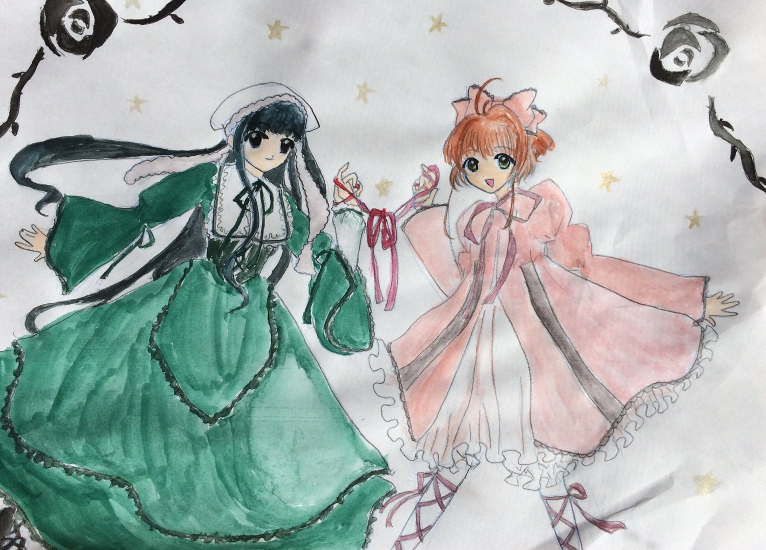 2girls antenna_hair bangs black_hair bow brown_hair daidouji_tomoyo dress green_dress green_eyes hat image kinomoto_sakura long_hair long_sleeves looking_at_viewer multiple_girls open_mouth pair short_hair smile souseiseki star_(symbol) suiseiseki traditional_media watercolor_(medium) wide_sleeves