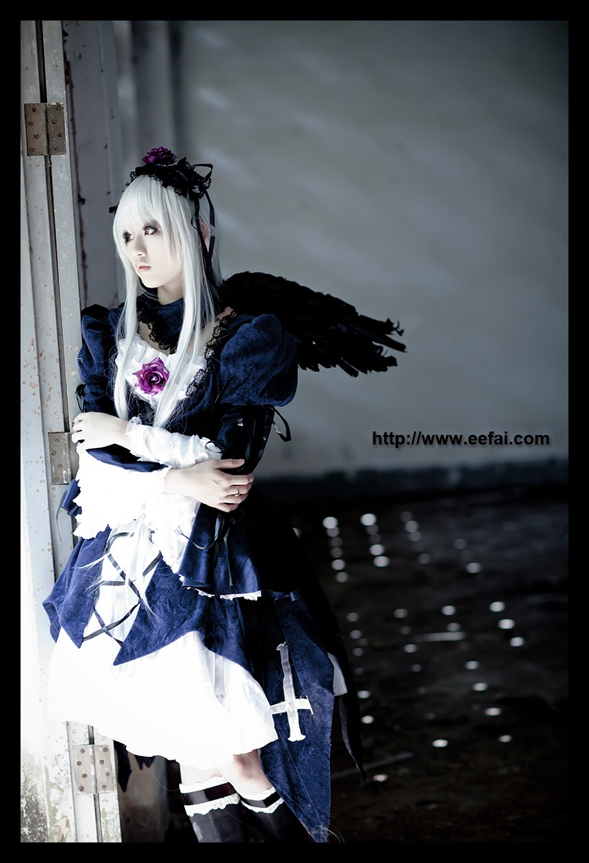 1girl blonde_hair dress flower frills letterboxed long_hair long_sleeves pillarboxed solo suigintou