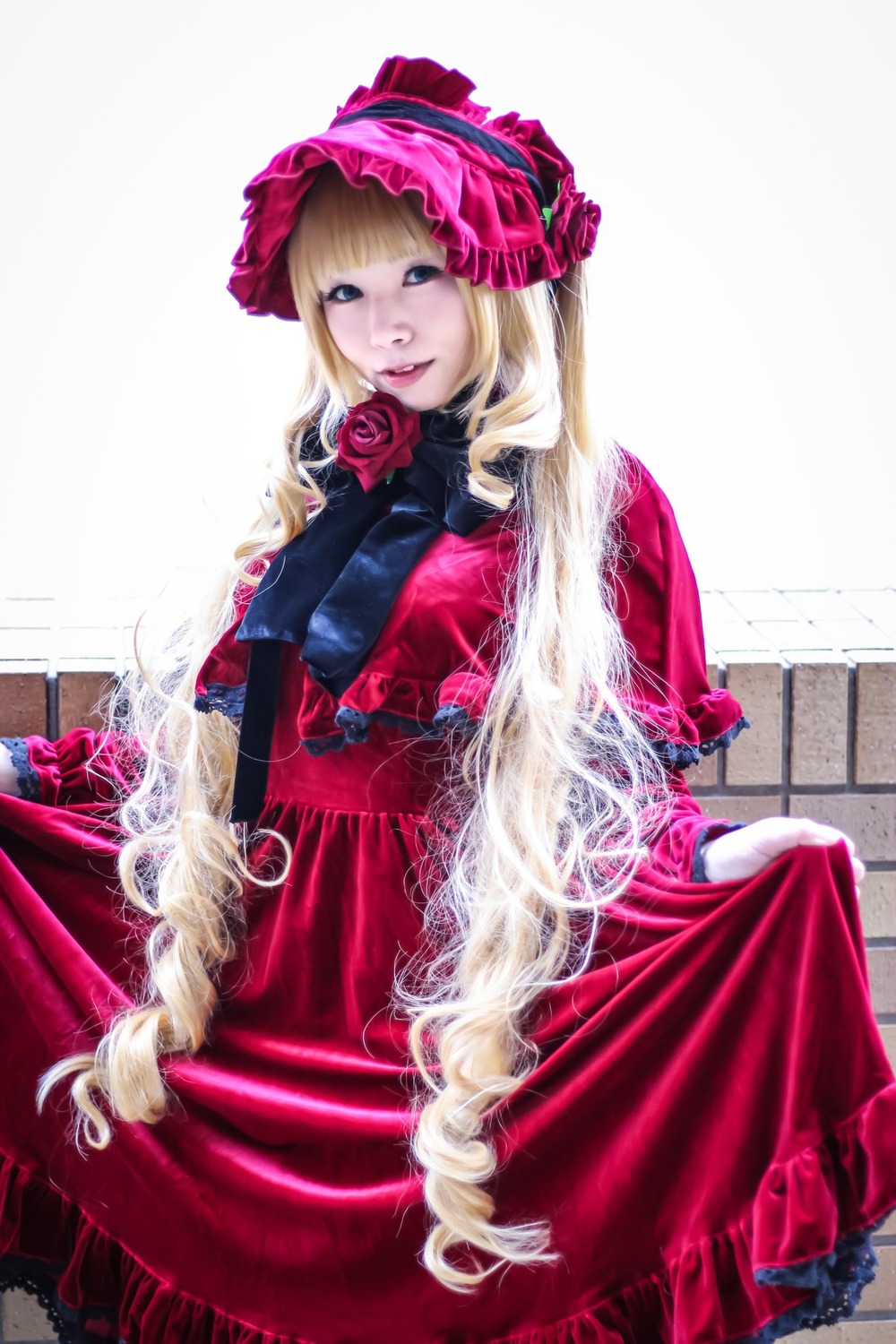 1girl blonde_hair blue_eyes bonnet dress drill_hair flower long_hair pink_flower pink_rose red_dress red_flower red_rose rose shinku solo very_long_hair