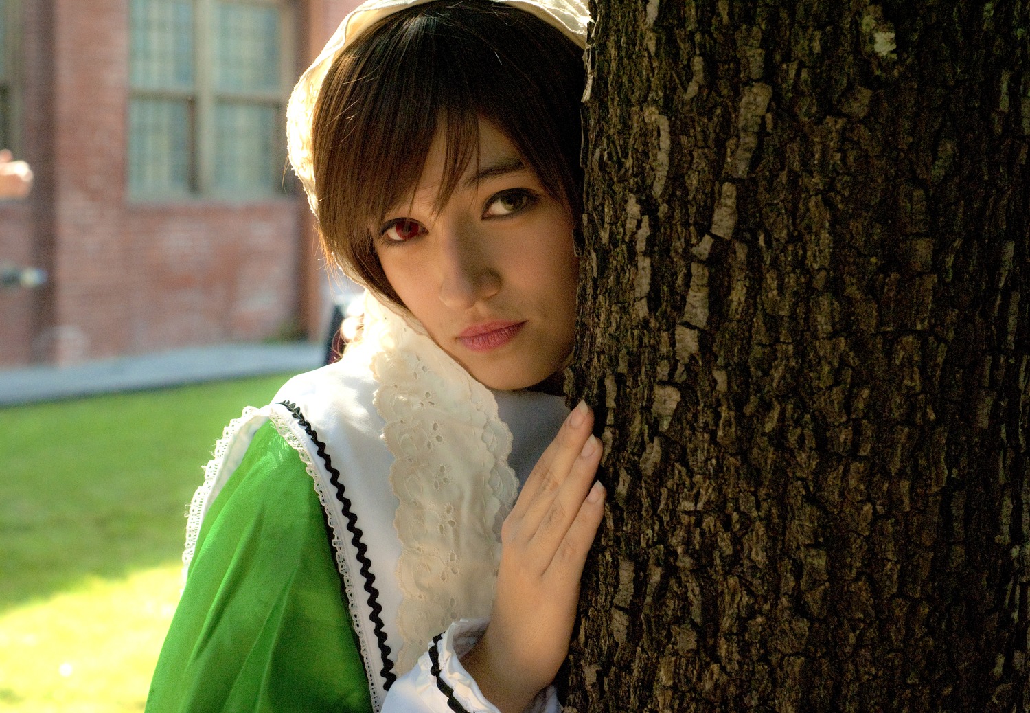 1girl blurry blurry_background brown_eyes depth_of_field lips long_sleeves looking_at_viewer photo photorealistic realistic solo suiseiseki upper_body