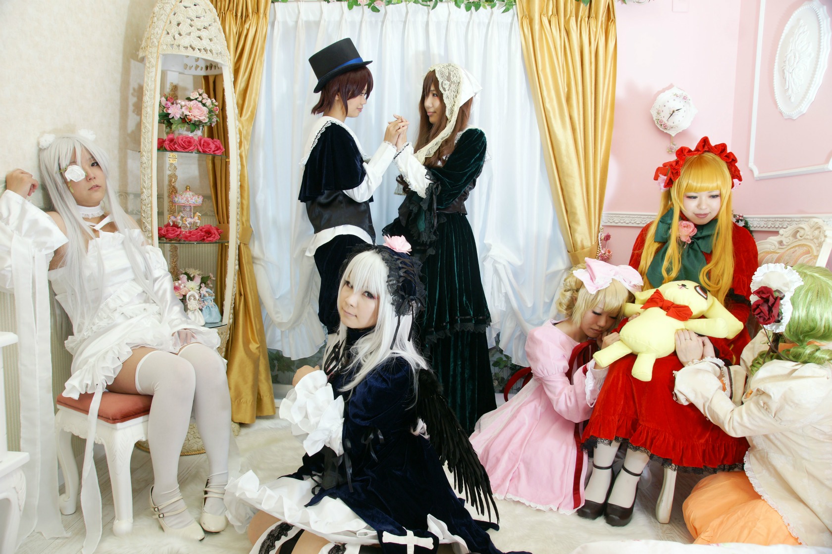 6+girls blonde_hair brown_hair curtains dog dress hair_ornament hat long_hair multiple_cosplay multiple_girls shinku silver_hair sitting suigintou tagme thighhighs white_hair