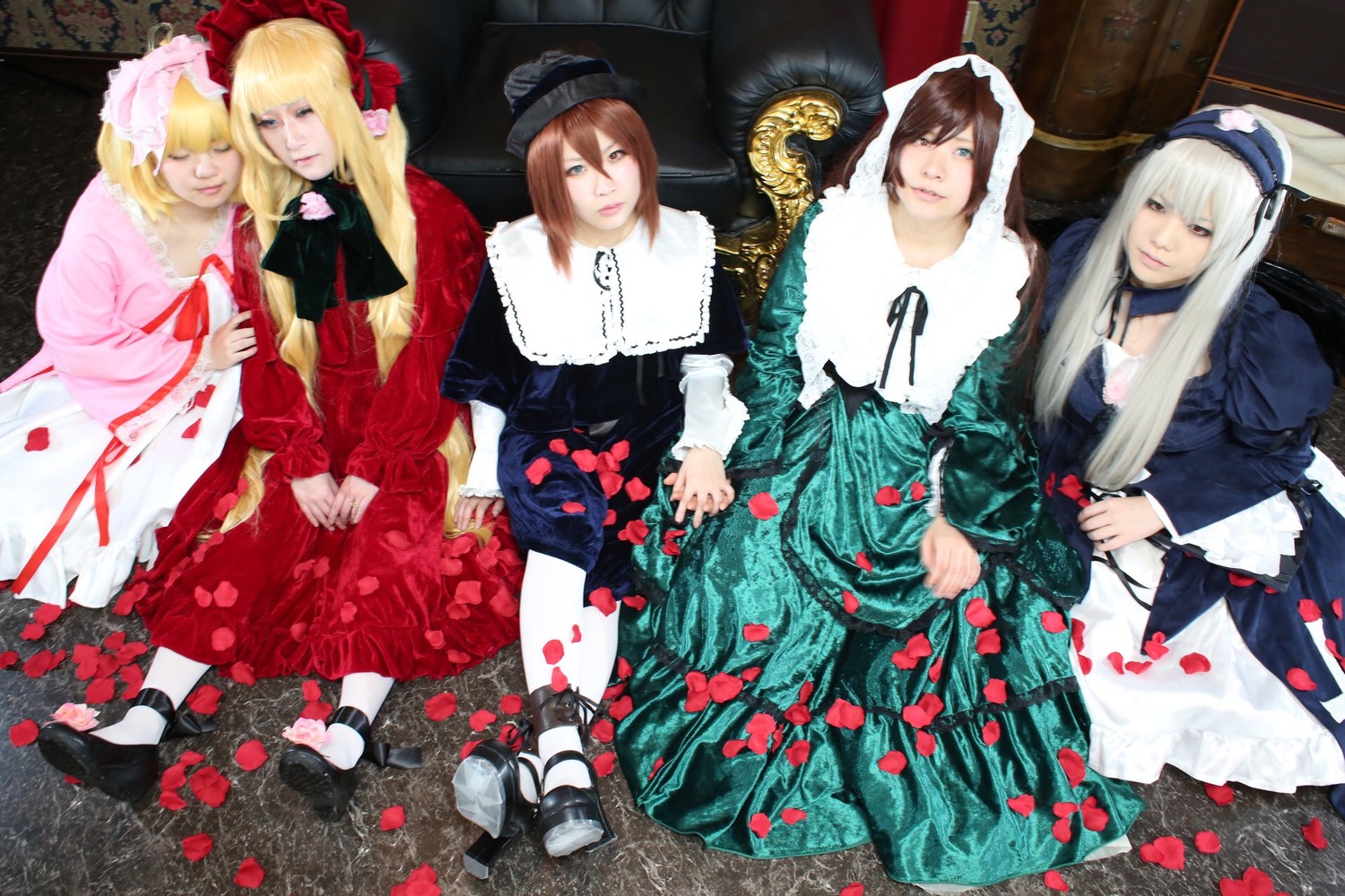 4girls blonde_hair blue_eyes brown_hair closed_eyes dress flower hat long_hair multiple_cosplay multiple_girls petals rose souseiseki suiseiseki tagme twins