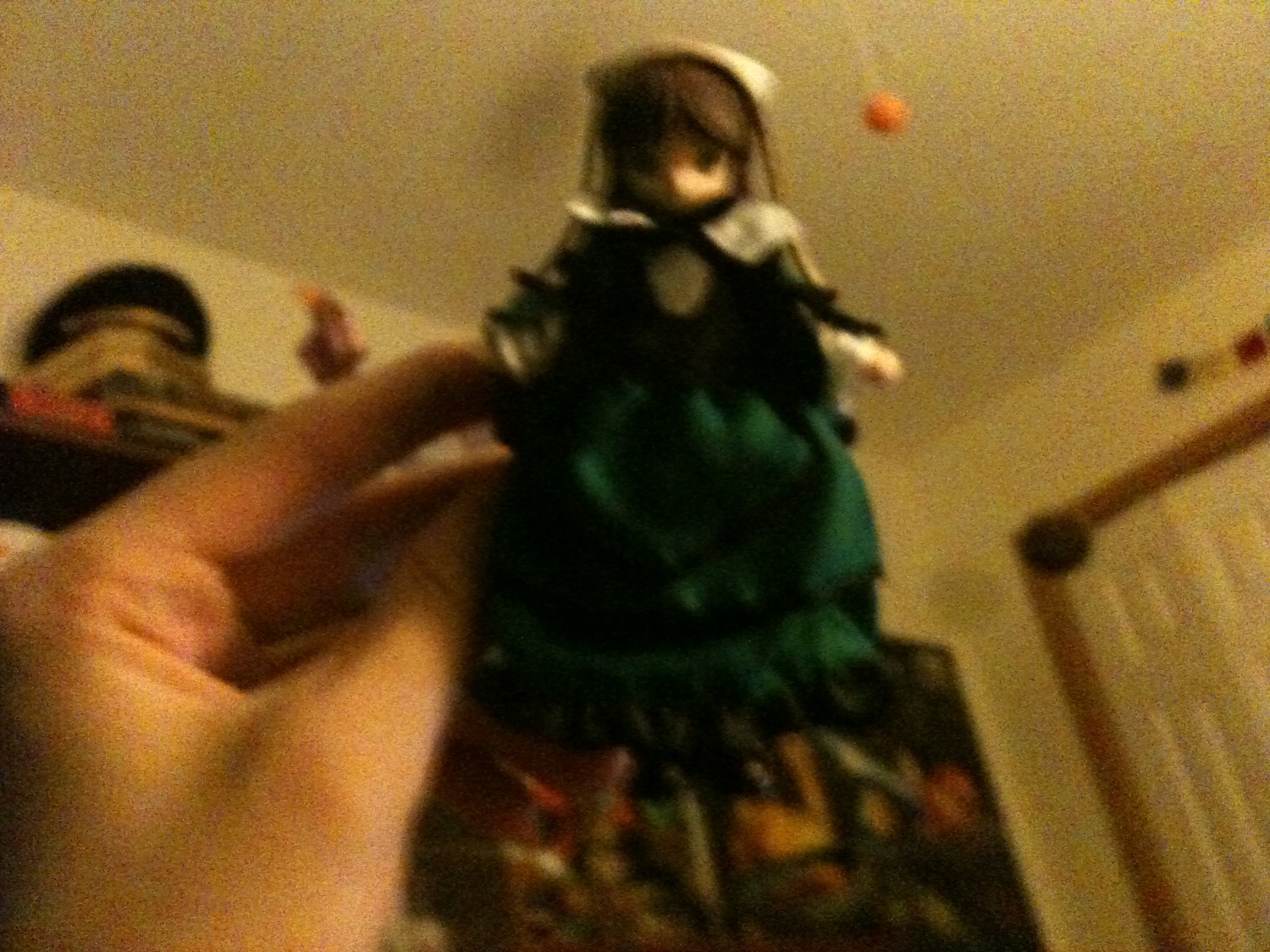 blurry depth_of_field doll solo standing suiseiseki