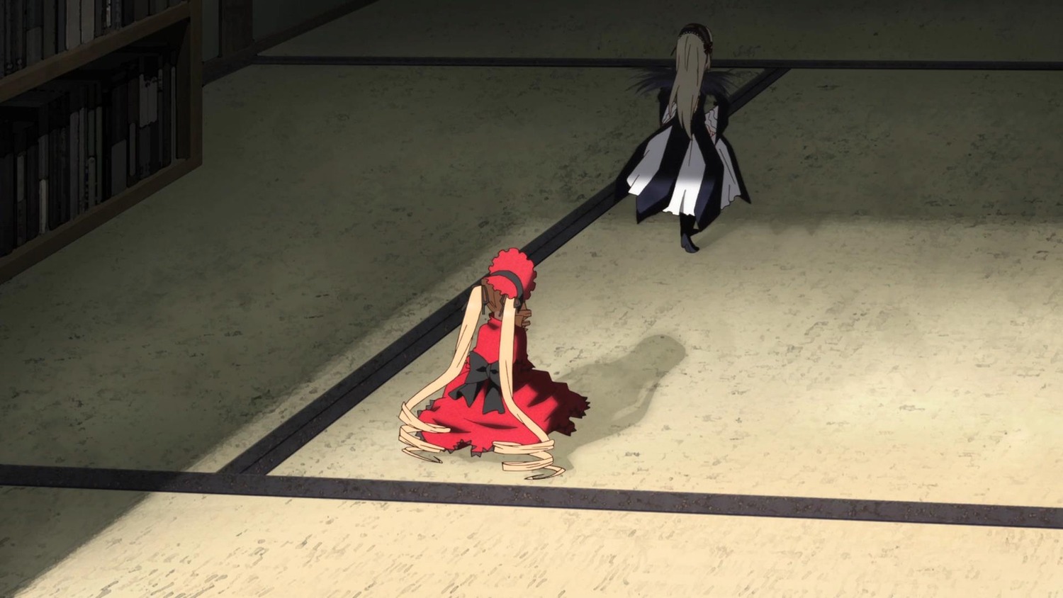 2girls blonde_hair dress hat image long_hair multiple_girls on_ground pair red_hair shinku sitting suigintou tatami