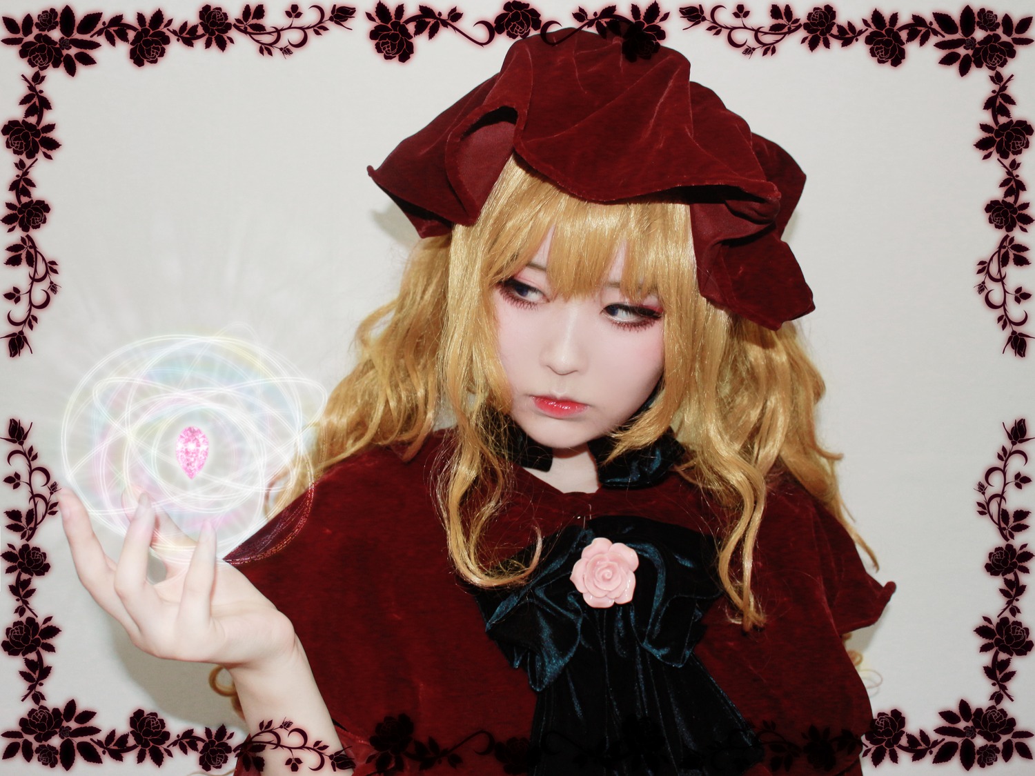 1girl blonde_hair blue_eyes bonnet capelet flower lips long_hair looking_at_viewer red_dress rose shinku solo upper_body
